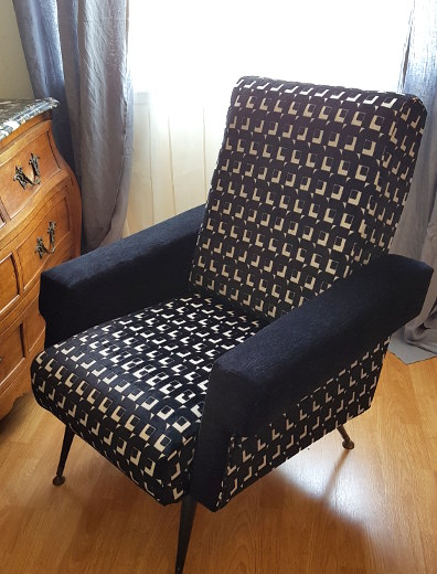 fauteuil art dco vintage et tissus Pugin et Brina, vendus par la rime des matieres, bon plan tissu