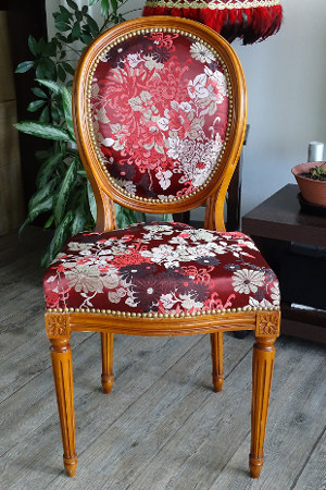 chaise Louis XVI et tissu Kyoto de Jean-Paul Gaultier, tissu vendu par la rime des matieres, frais de port offerts