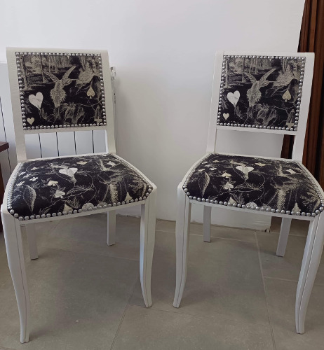 chaises et tissu Tarot de Jean-Paul Gaultier, tissu vendu par la rime des matieres, bn plan tissu ameublement et frais de port offerts