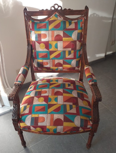 tissu Alexandrie de Thvenon, motif graphique style Art Dco brod, pour chaise, fauteuil, canap, rideaux et coussins, vendu par la rime des matieres, bon plan tissu et frais de port offerts. 