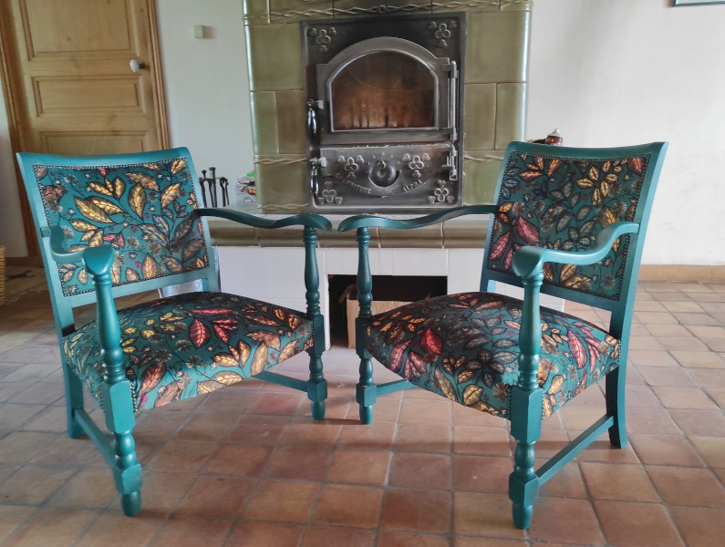 fauteuils campagnards et tissu Rainbow Tree Velours de Thvenon, tissu vendu par la rime des matires, bon plan tissu et frais de port offerts