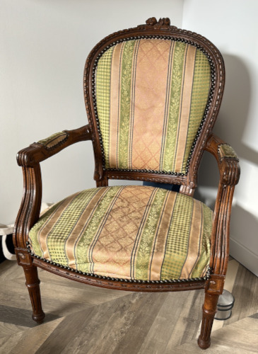 fauteuil cabriolet Louis XVi 