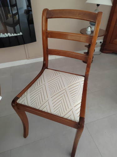 chaise de salle  manger et tissu Ariane de chez Lelivre, tissu vendu par la rime des matieres, bon plan tissu et frais de prot offerts