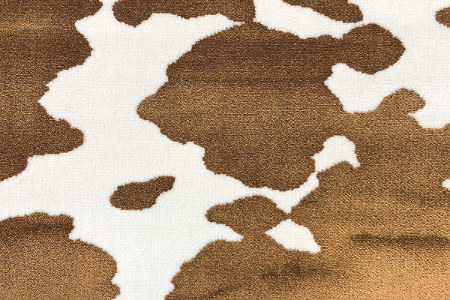 Normande tissu velours imitation peau de vache, de casal, pour fauteuil et canap, vendu par la rime des matieres, bon plan tissu et frais de port offerts