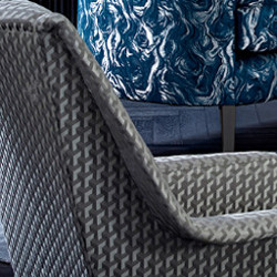 Struttura tissu ameublement lavable motif  design cubes effet 3D, de Clarke & Clarke, pour chaise, fauteuil, canap, rideaux et coussins, vendu par la rime des matieres, bon plan tissu