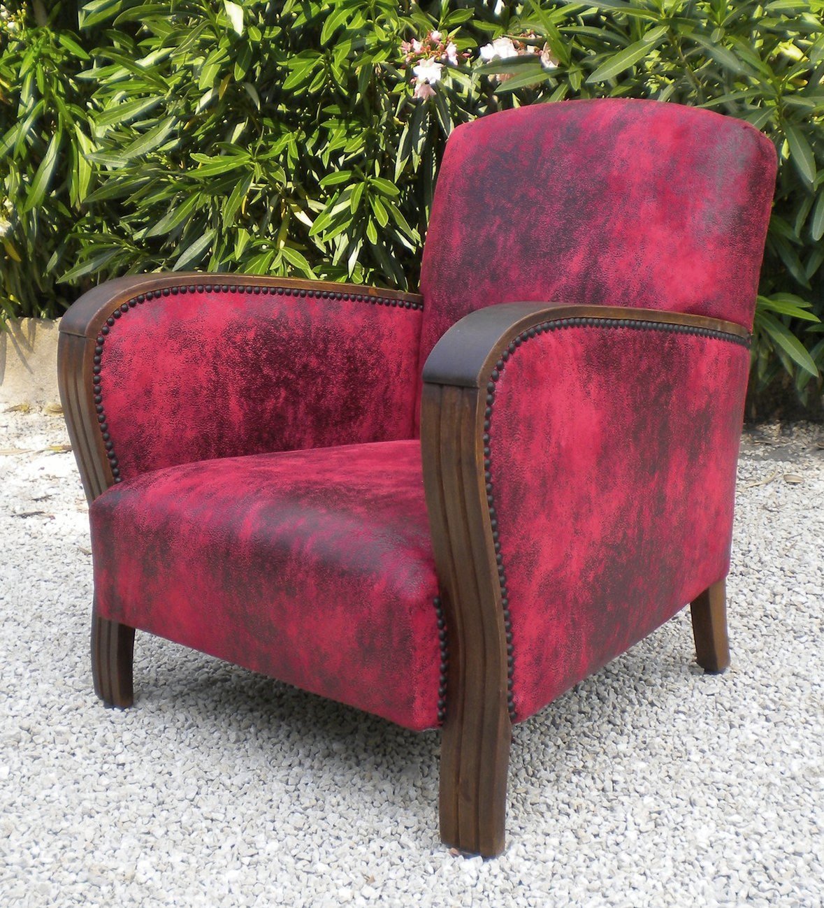 fauteuil art dco et tissu lavable imitation cuir vieilli, vendu par la rime des matieres, bon plan tissu ameublement frais de port offerts 
