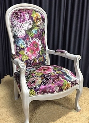 palasini tissu lin imprim floral pour fauteuil Voltaire vendu par la rime des matieres