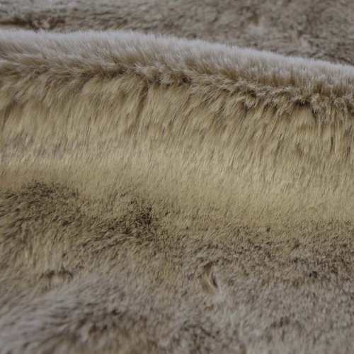 tissu imitation fourrure grizzly vendu par la rime des matieres bon plan tissu et frais de port offerts