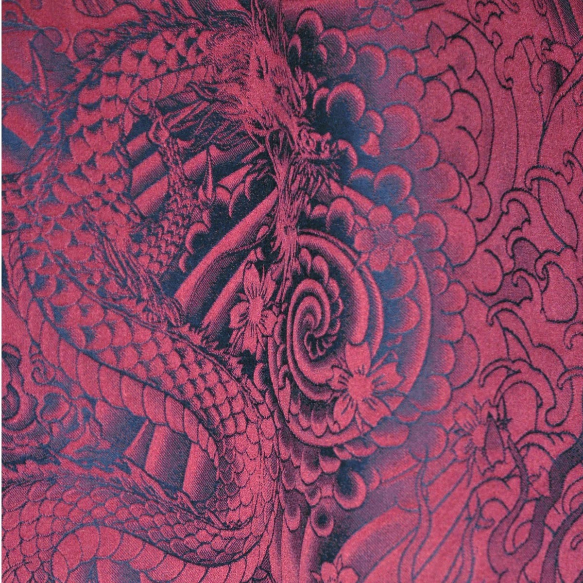 komodo tissu ameublement imprimé tatouage de JP Gaultier pour lelièvre pour fauteuil et canapé vendu par la rime des matieres