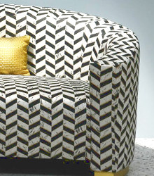 Canap tissu Villa de Lelivre, motif graphique chevrons effet marbre, lavable et non feu