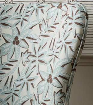 Loulou tissu ameublement imprim de Nina Campbell pour chaise, fauteuil, canap et rideau vendu par la rime des matieres bon plan tissu
