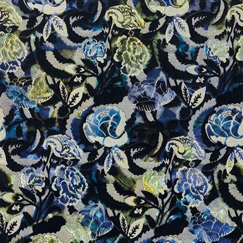 Cosimo tissu ameublement velours imprimé floral de Osborne & Little pour chaise, fauteuil, canapé et rideaux, vendu par la rime des matieres, bon plan tissu