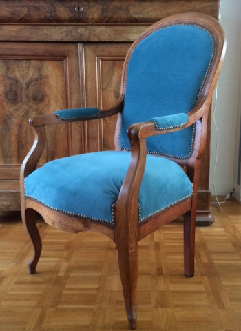 fauteuil louis philippe tissu Boissière de casal vendu par la rime des amtieres