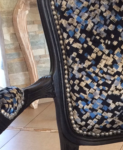 Falda tissu velours imprimé pour fauteuil, canapé et rideaux de Osborne & Little vendu par la rime des matieres bon plan tissu
