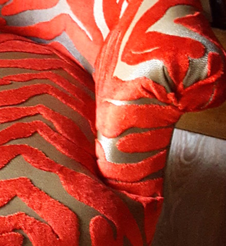 fauteuil crapaud et tissu Maputo de chez Casal, vendu par la rime des matieres, bon plan tissu