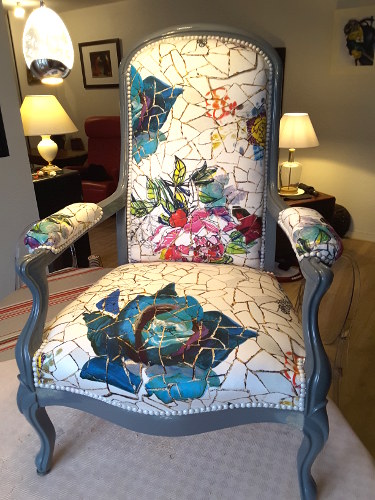 Tissu Eclats de Rose de Christian Lacroix pour fauteuil Voltaire