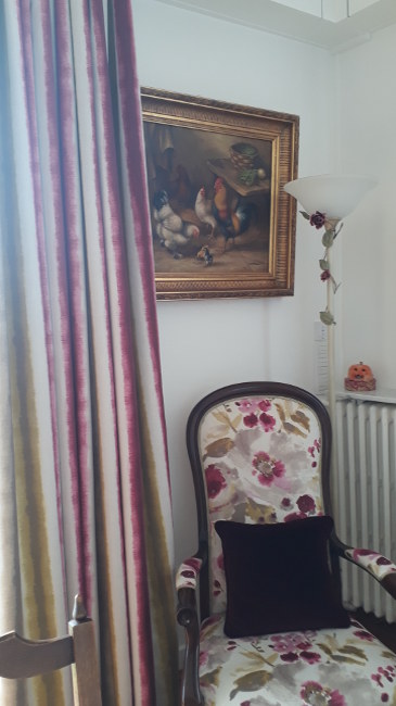Voltaire et tissu fleuri Ersilia style  aquarelle et rideau tissu Paola rayures modernes, bon plan tissu vendu par la rime des matieres, frais de port offerts