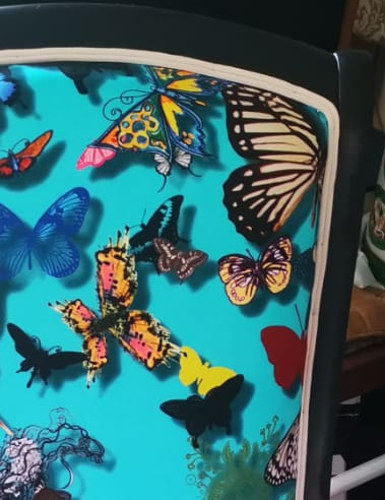 Voltaire et tissu butterfly parade motif papillons de Christian Lacroix