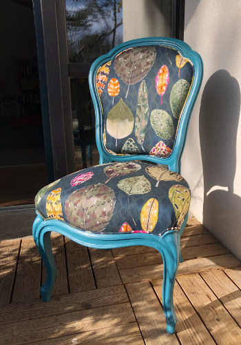 chaise louis philippe et tissu Tulsi de designers Guild, tissu vendu par la rime des matieres, frais de port offerts