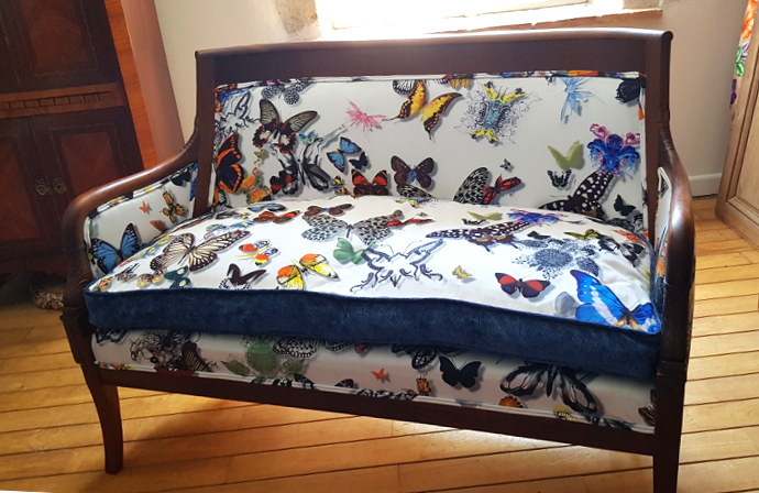 Canap syle Empire et tissu Butterfly Parade de Christian Lacroix