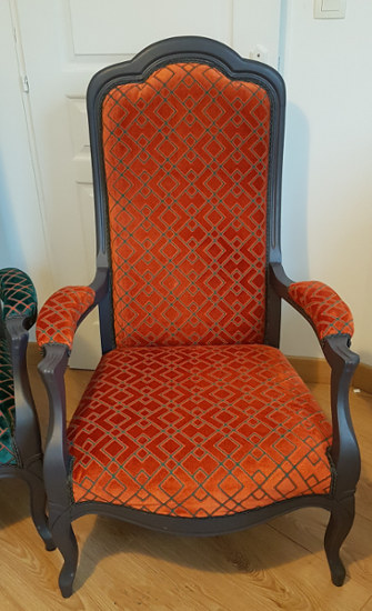 Clark tissu ameublement de Sahco, velours motif  Art Déco, pour chaise, fauteuil, canapé et coussins, vendu par la rime des matieres, bon plan tissu et frais de port offerts