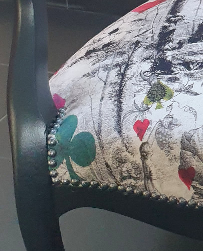 Fauteuil volaire et tissu Tarot de Jean-Paul Gaultier, tissu vendu par la rime des matieres, bon plan tissu et frais de port offerts