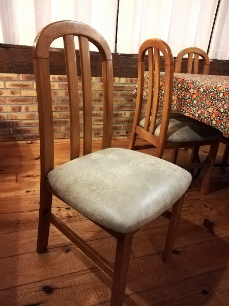 chaise et imitation cuir Mesa au toucher doux et lavable,de Designers Guild, tissu vendu par la rime des matieres, bon plan et frais de port offerts