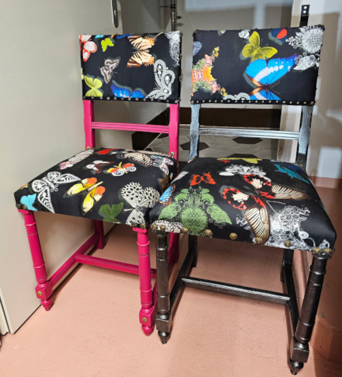 chaises et tissu papillons Butterfly Parade de Christian Lacroix, tissu vendu par la rime des matieres, bon plan tissu et frais de port offerts