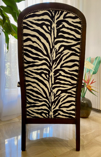 fauteuil voltaire et tissu zebra, tissu vendu par la rime des matieres, bon plan tissu et frais de port offerts