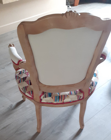 Cabriolet Louis XV et tissu  uni Amara, tissu Aquaclean de Casal vendu par la rime des matieres, bon plan tissu ameublement et frais de port offerts 