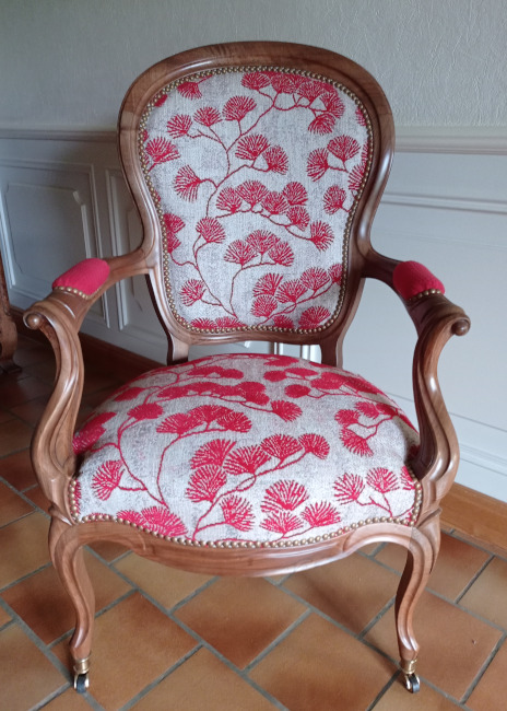 fauteuil Louis Philippe et tissu aquaclean anti-tache CANOAS, tissu vendu par la rime des matieres, bon plan tissu d'ameublement et frais de port offerts