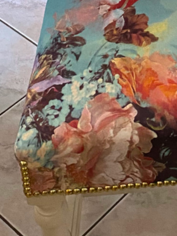 chaise  et tissu Botanique de Jean Paul Gaultier, tissu vendu par la rime des matieres, bon plan tissu et frais de port offerts