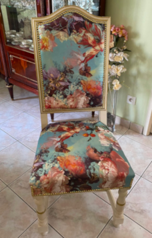 chaise et tissu Botanique de Jean Paul Gaultier, tissu vendu par la rime des matieres, bon plan tissu et frais de port offerts