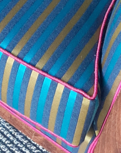 fauteuil art dco tonneau et tissu ray Canonica, tissu vendu par la rime des matieres, bon plan tissu et frais de port offerts