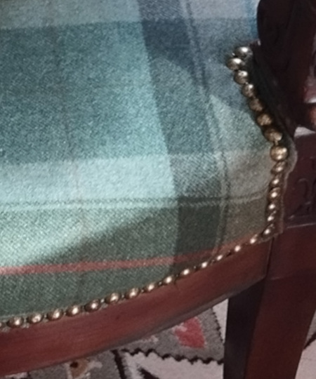 fauteuil Empire et tissu Galway tartan carreaux cossais, non feu, tissu vendu par la rime des matieres, bon plan tissu ameublement et frais de port offerts 