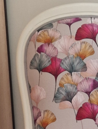 fauteuil voltaire et tissu C�line motif feuilles ginkgo biloba, tissu vendu par la rime des matieres, bon plan tissu et frais de port offerts 