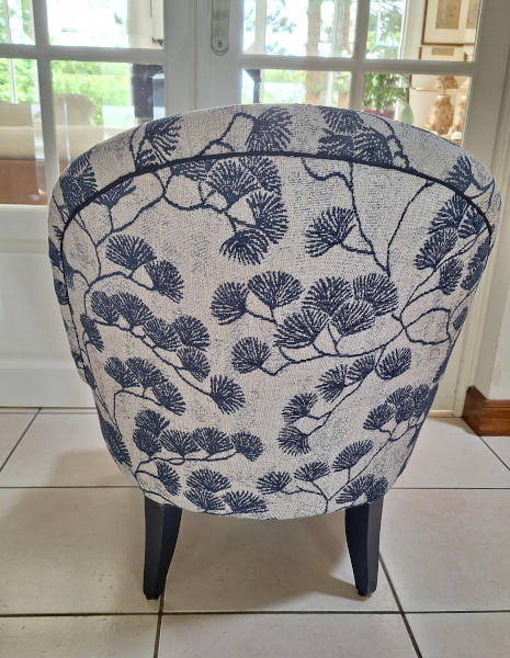 chauffeuse crapaud et tissu Canoas motif v�g�tal japonisant, anti-taches, tissu vendu par la rime des matieres, bon plan tissu et frais de port offerts