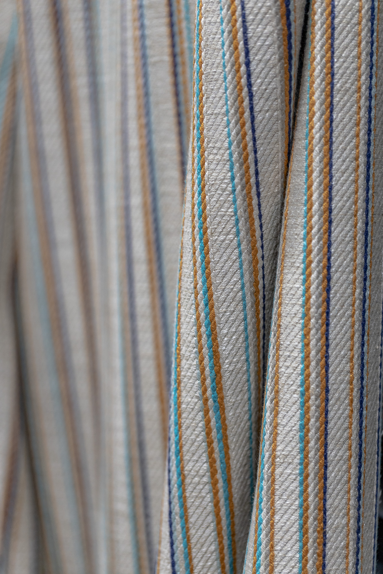 Arcata tissu d'ameublement  rayures lin rustique, de casal,  vendu par la rime des matieres, bon plan tissu et frais de port offerts