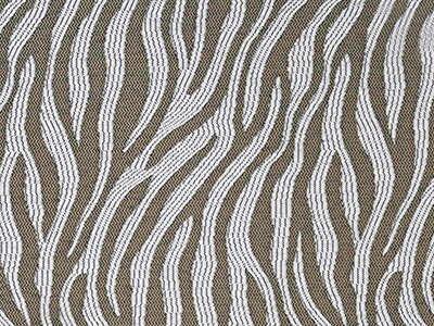 Bonao motif zèbre traité aquaclean anti tache et lavable, de Casal, pour chaise, fauteuil, canapé et rideaux, vendu par la rime des matieres, bon plan tissu et frais de port offerts