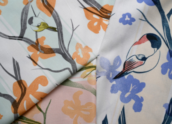 Chitas de Jouy  tissu ameublement coton lavable design oiseaux et fleurs stylisées de Casal, pour chaise, fauteuil, canapé, coussins et rideaux, vendu par la rime des matieres, bon plan tissu frais de port offerts
