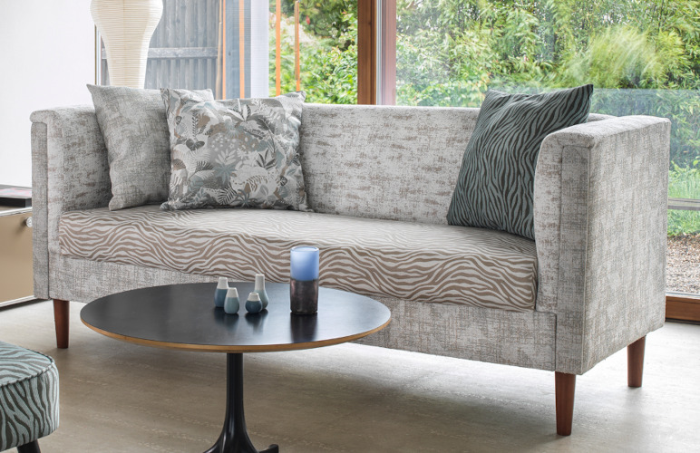canapé tissu Fantino faux uni bicolore traité aquaclean anti tache et lavable, de Casal, pour chaise, fauteuil, canapé et rideaux, vendu par la rime des matieres, bon plan tissu et frais de port offerts