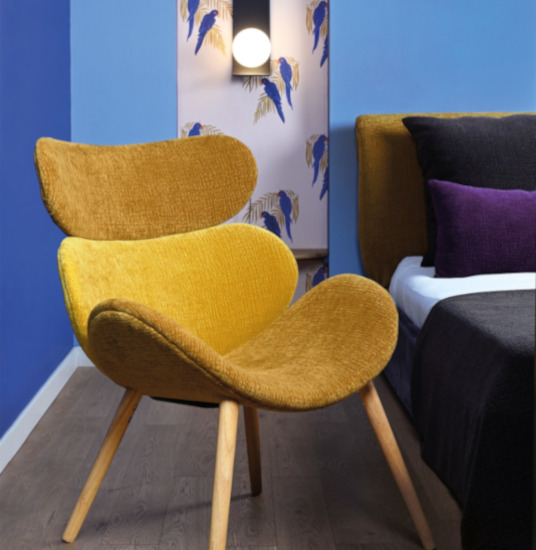 Funky tissu ameublement de Casal, uni texturé élastique,  lavable et très résistant,  pour chaise, fauteuil, canapé, coussins,  vendu par la rime des matieres, bon plan tissu et frais de port offerts