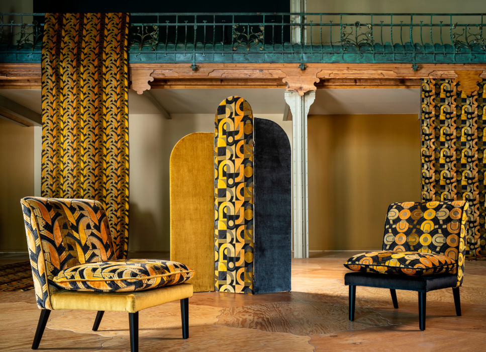 tissus ameublement Mistinguett Nuit et Lempicka Nuit, velours motif graphique Art Déco  de Casal, pour chaise, fauteuil, canapé et coussins, vendu par la rime des matieres, bon plan tissu frais de port offerts