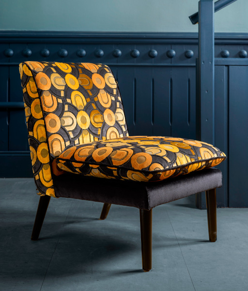 Fauteuil tissu ameublement Mistinguett Nuit velours motif graphique Art Déco  de Casal, pour chaise, fauteuil, canapé et coussins, vendu par la rime des matieres, bon plan tissu frais de port offerts