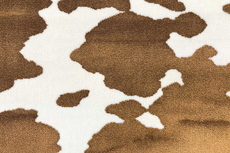 Normande tissu velours imitation peau de vache, de casal, pour fauteuil et canapé, vendu par la rime des matieres, bon plan tissu et frais de port offerts