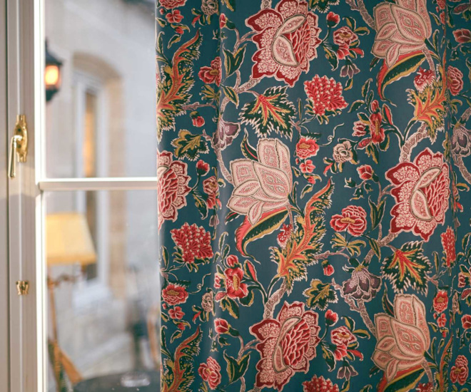 Pondichery  tissu ameublement lavable design floral végétal  imaginaire, de Casal, pour chaise, fauteuil, canapé, coussins et rideaux, vendu par la rime des matieres, bon plan tissu frais de port offerts