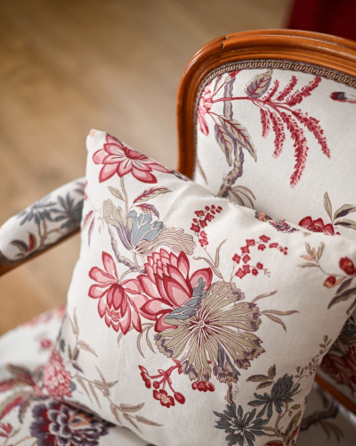 Ramages  tissu ameublement lin mélangé lavable design végétal et oiseaux colorés, de Casal, pour chaise, fauteuil, canapé, coussins et rideaux, vendu par la rime des matieres, bon plan tissu frais de port offerts