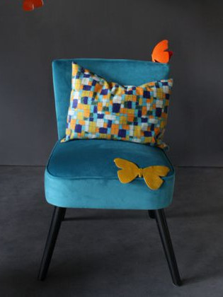 Chrysalide de Casal, motif papillons colorés, souple et doux, pour chaise, fauteuil, canapé, coussins et rideaux, vendu par la rime des matieres, bon plan tissu et frais de port offerts
