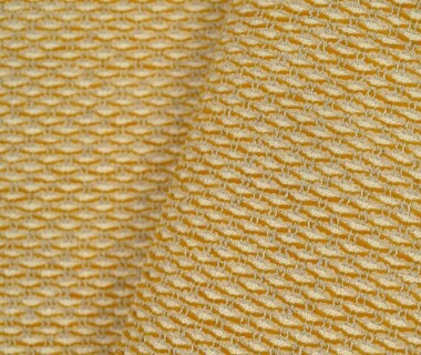 Salto tissu d'ameublement faux uni non feu traité aquaclean anti-taches et lavable de Casal pour rideaux , fauteuil et canapé, vendu par la rime des matieres bon plan tissu et frais de port offerts