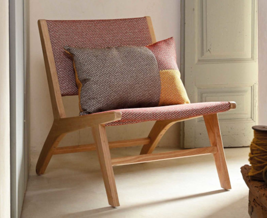 Salto tissu d'ameublement faux uni non feu traité aquaclean anti-taches et lavable de Casal pour rideaux , fauteuil et canapé, vendu par la rime des matieres bon plan tissu et frais de port offerts